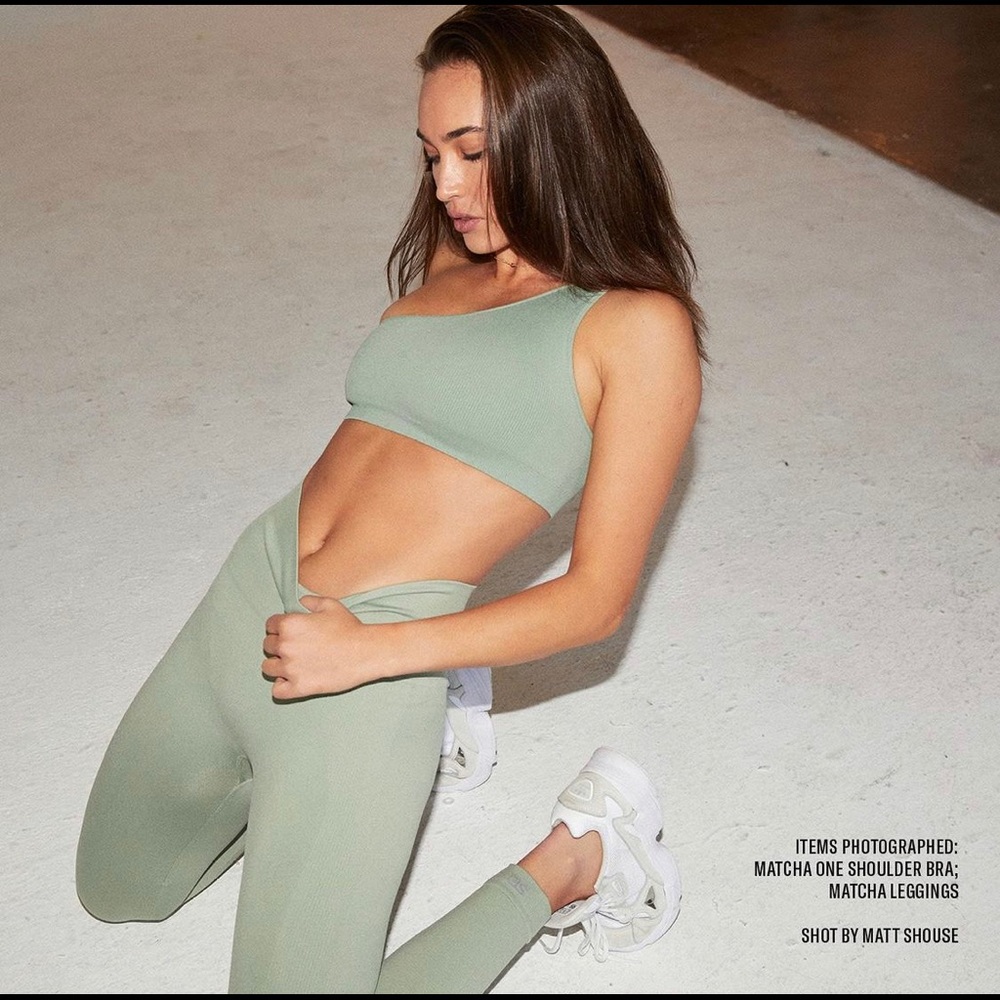 SET ACTIVE sculptflex leggings in colour Matcha
